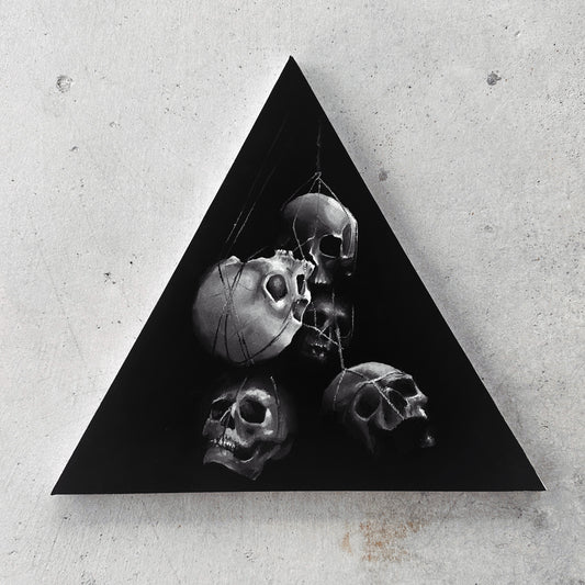 Skull triangular canvas